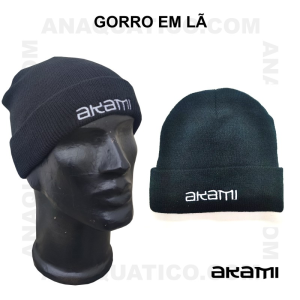 GORRO AKAMI EM LÃ COR PRETO